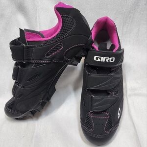 GIRO Riela cycling shoes.